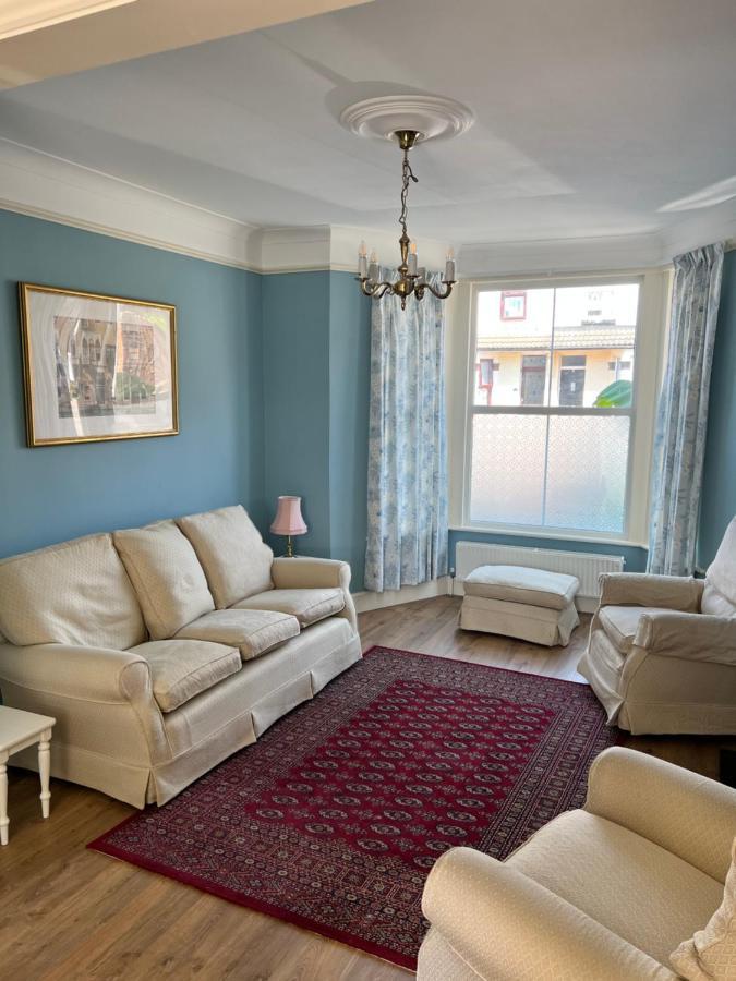 Gordon Villa - A Seaside Escape Harwich Exteriör bild